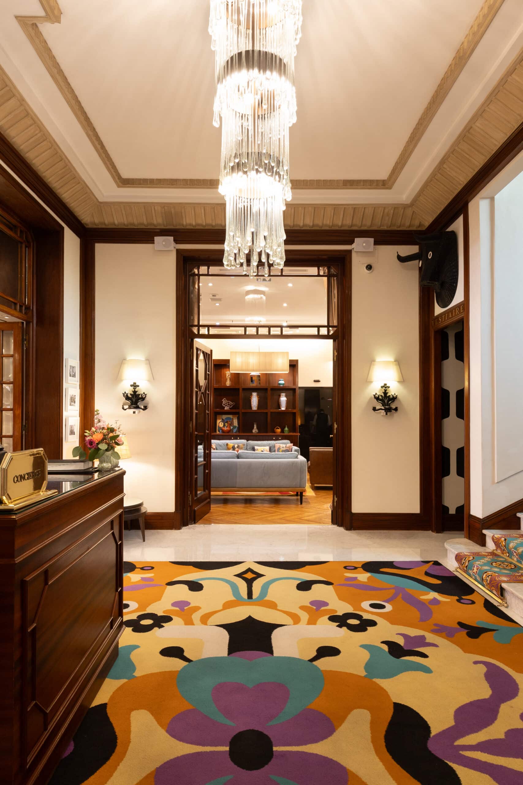Hotel Juana Lobby 2 (scaled)
